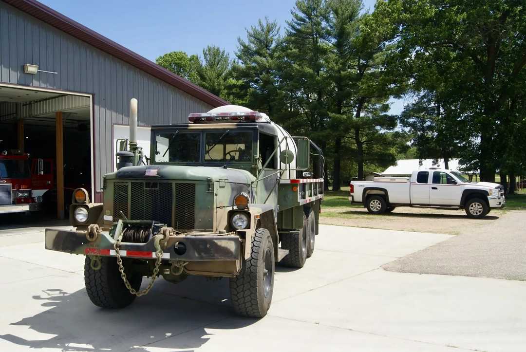 1993 AM General 6x6 (M-35 Military Truck)