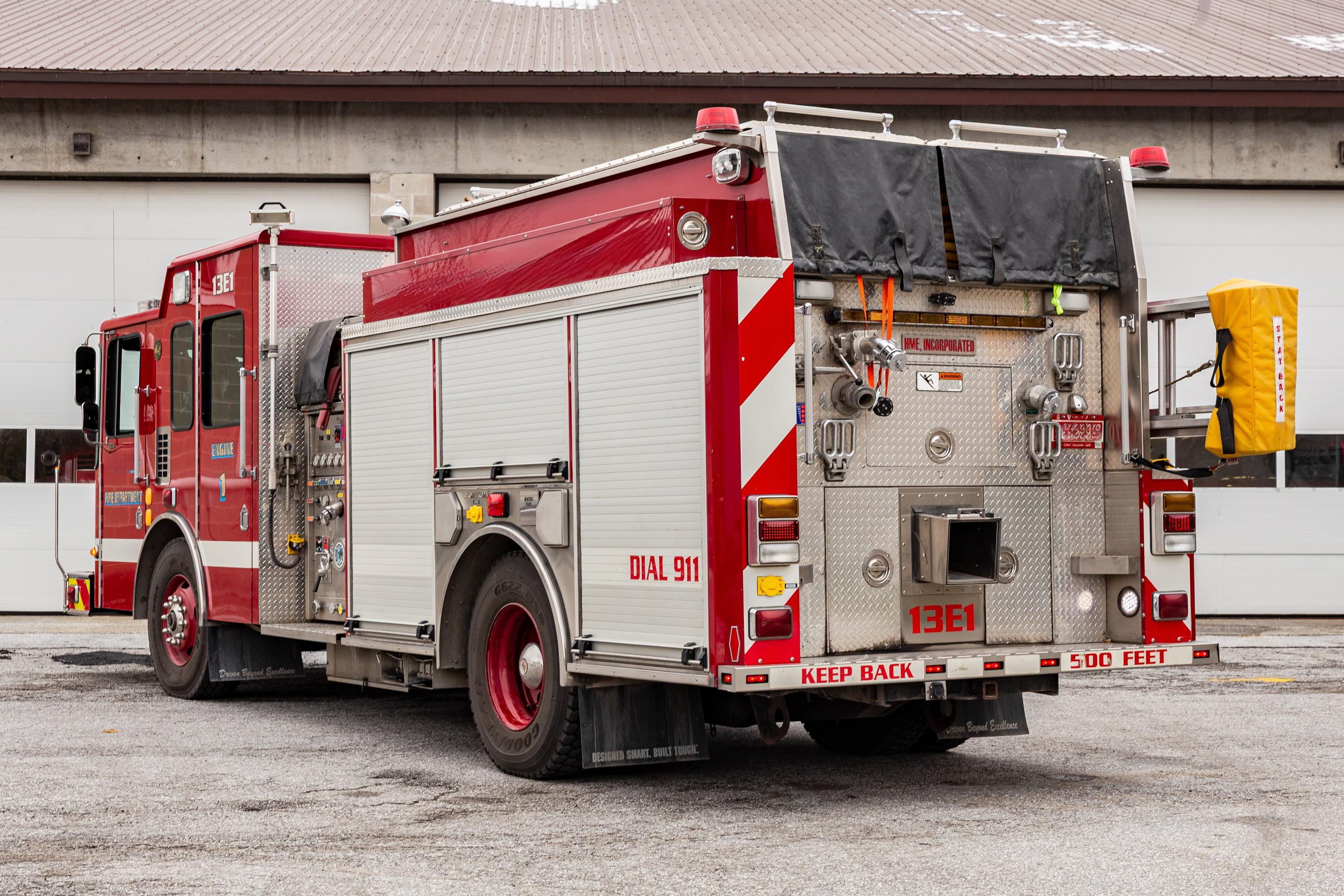 2006 HME Ahrens-Fox Pumper - image 2