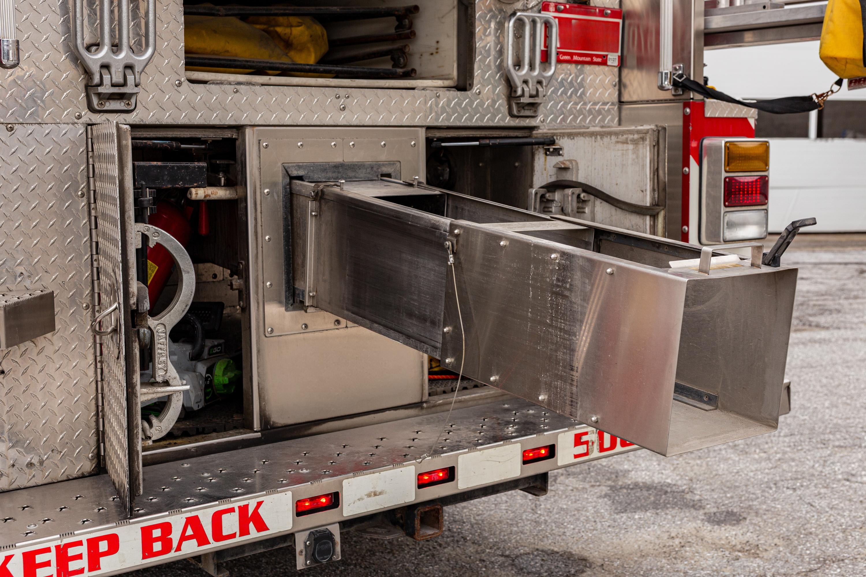 2006 HME Ahrens-Fox Pumper - image 7