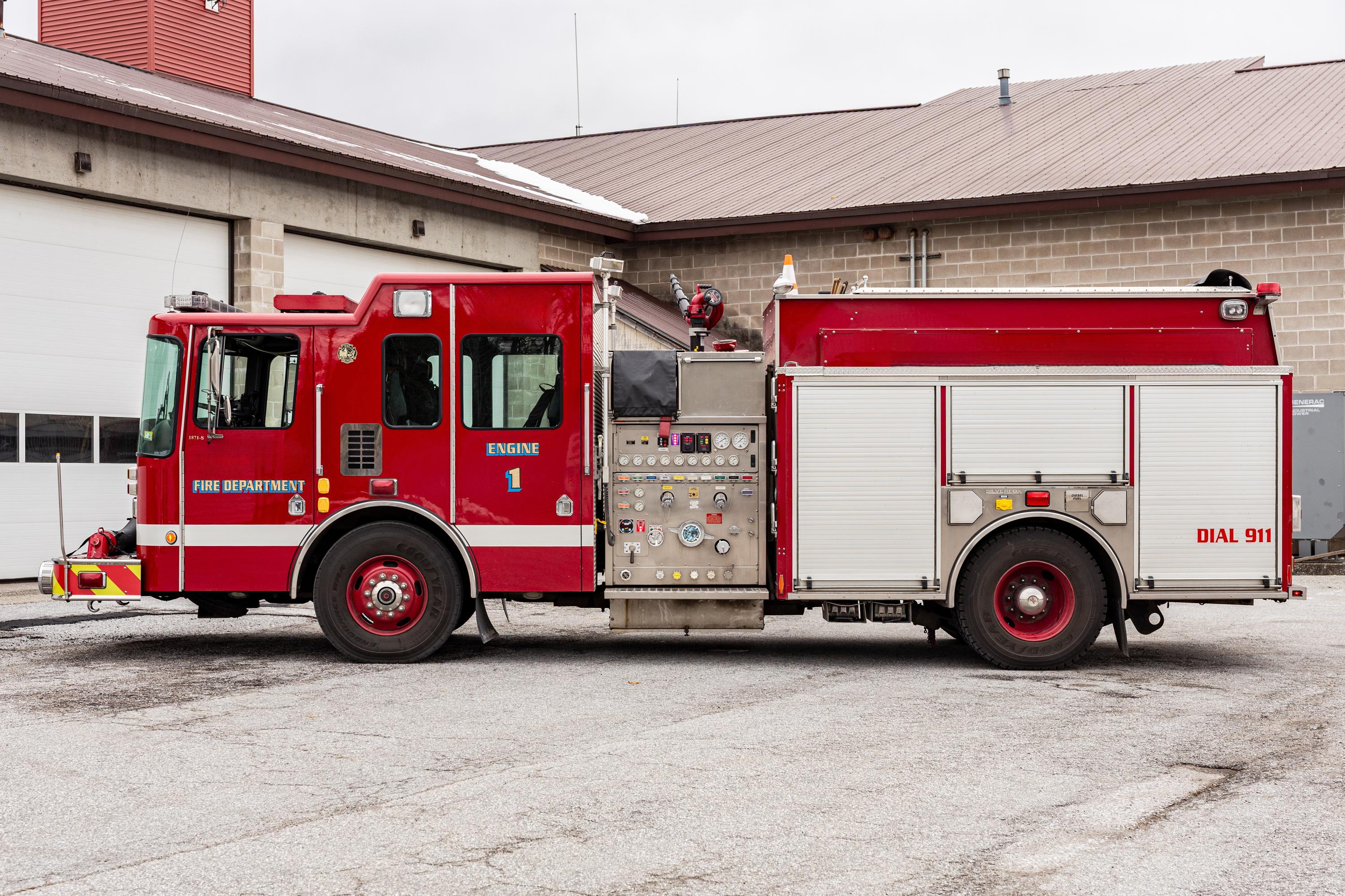 2006 HME Ahrens-Fox Pumper - image 5