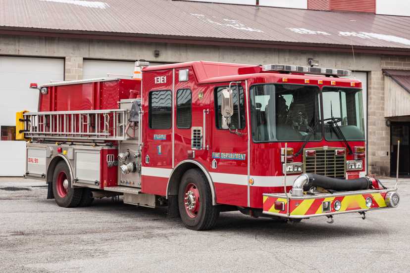 2006 HME Ahrens-Fox Pumper