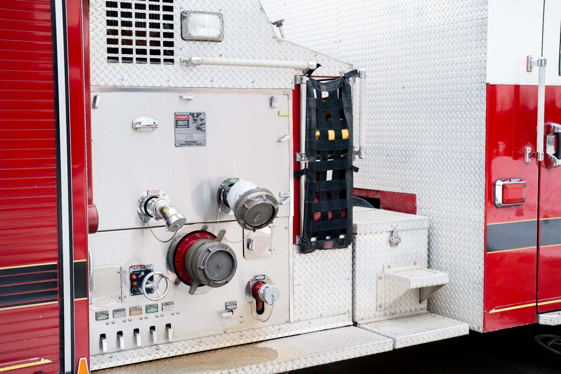 2008 Pierce Velocity Pumper - image 12