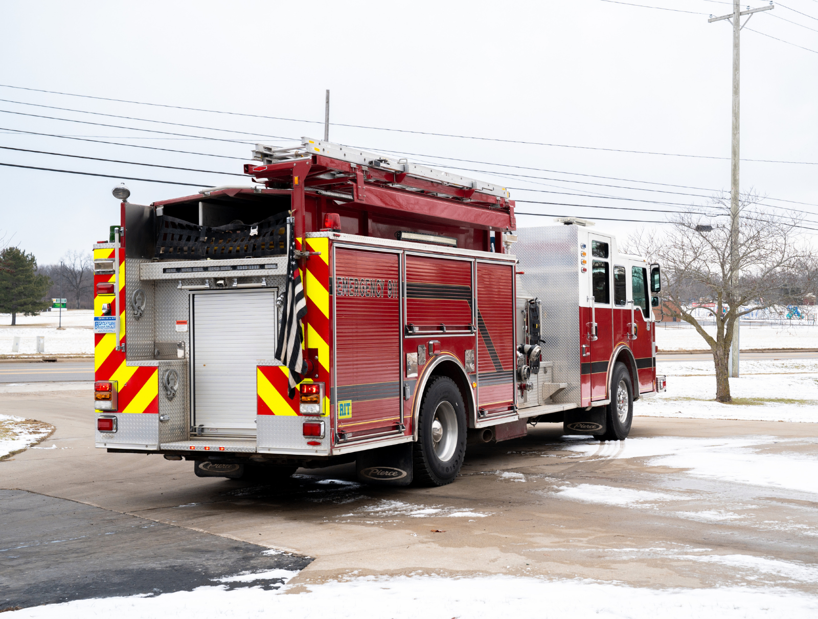 2009 Pierce Velocity Pumper - image 5