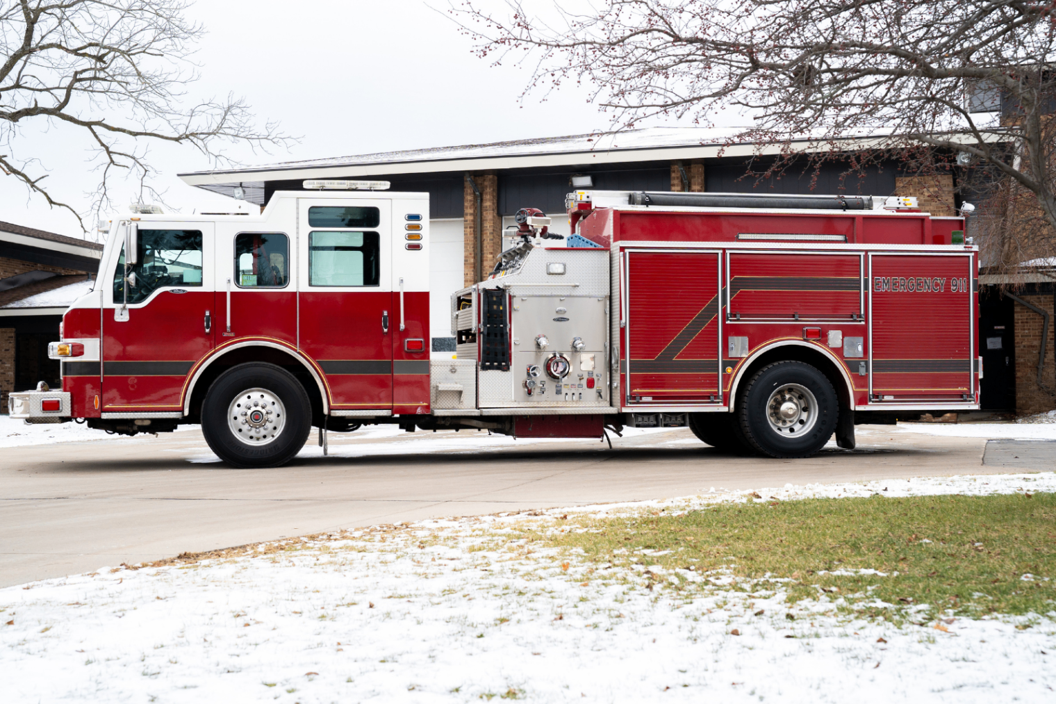 2009 Pierce Velocity Pumper - image 3