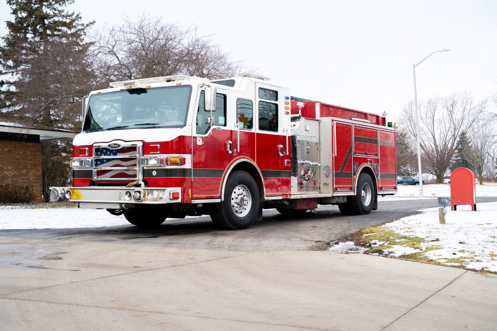 2009 Pierce Velocity Pumper - image 8