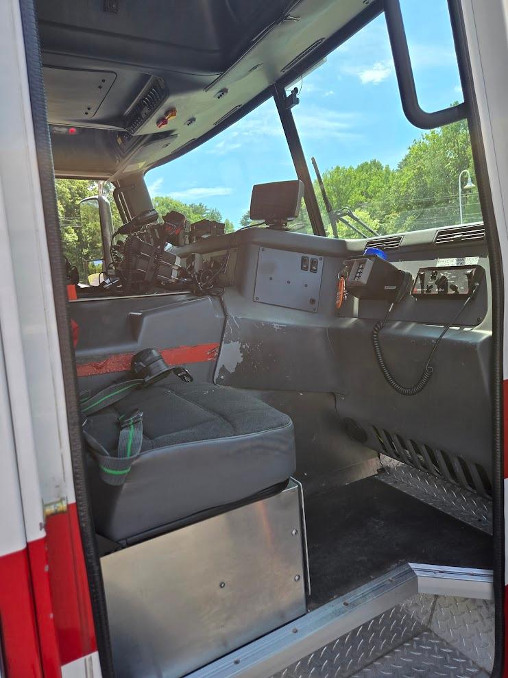 2005 American LaFrance Eagle Pumper Tanker - image 19