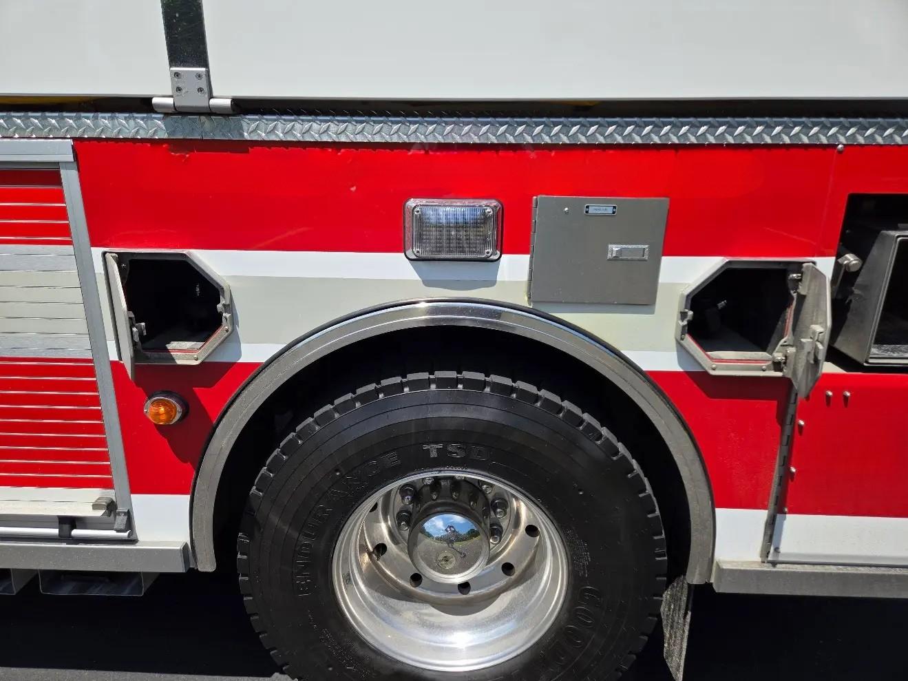 2005 American LaFrance Eagle Pumper Tanker - image 14