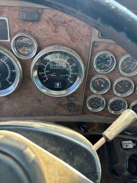 2002 Kenworth T800 with Phalen Trailer — photo 8