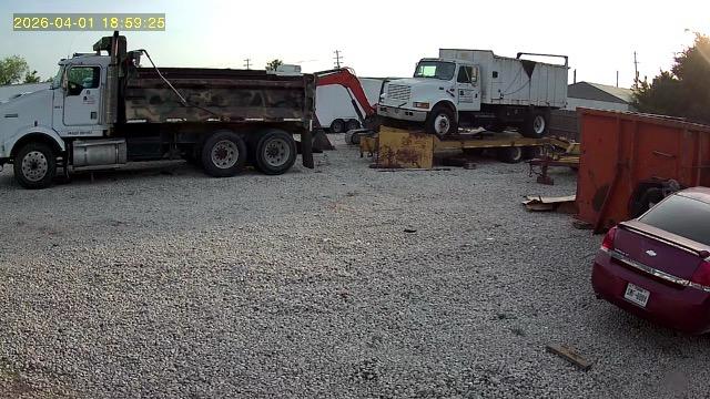 2002 Kenworth T800 with Phalen Trailer - image 6