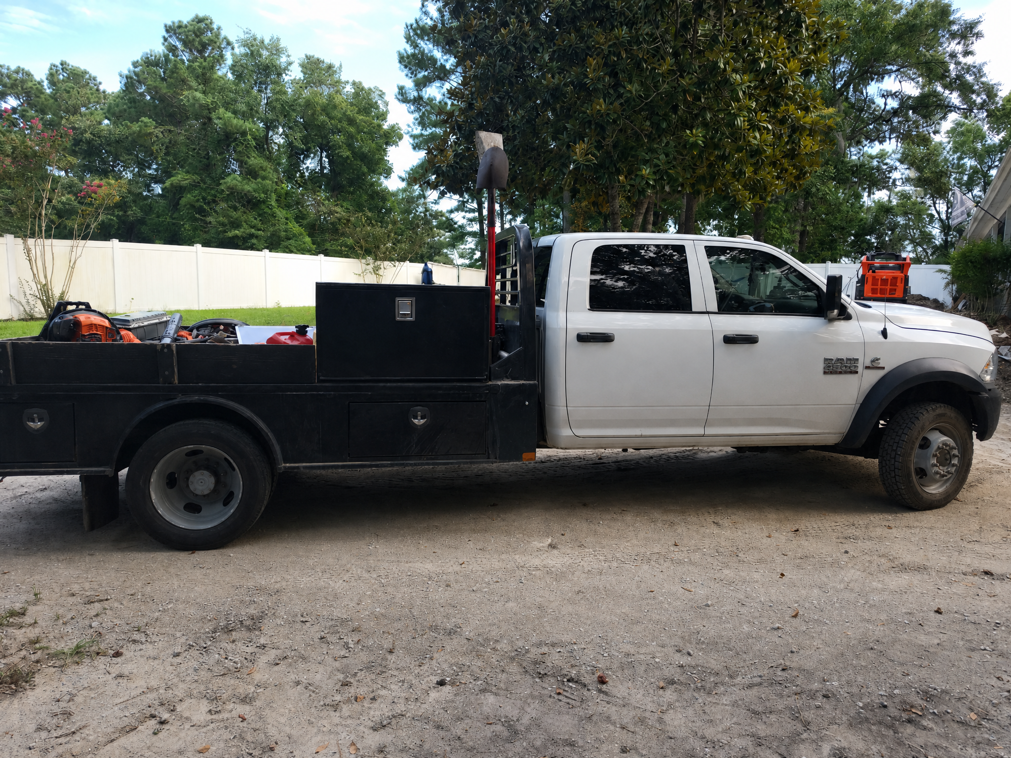 2018 Ram 5500 Brush Truck - image 3