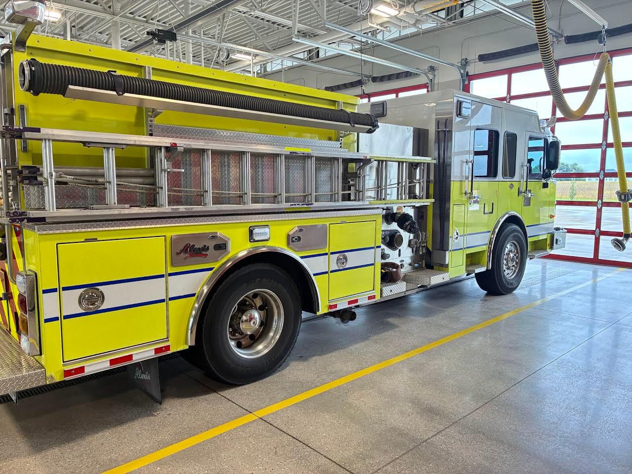 2013 Alexis Spartan Pumper - image 3