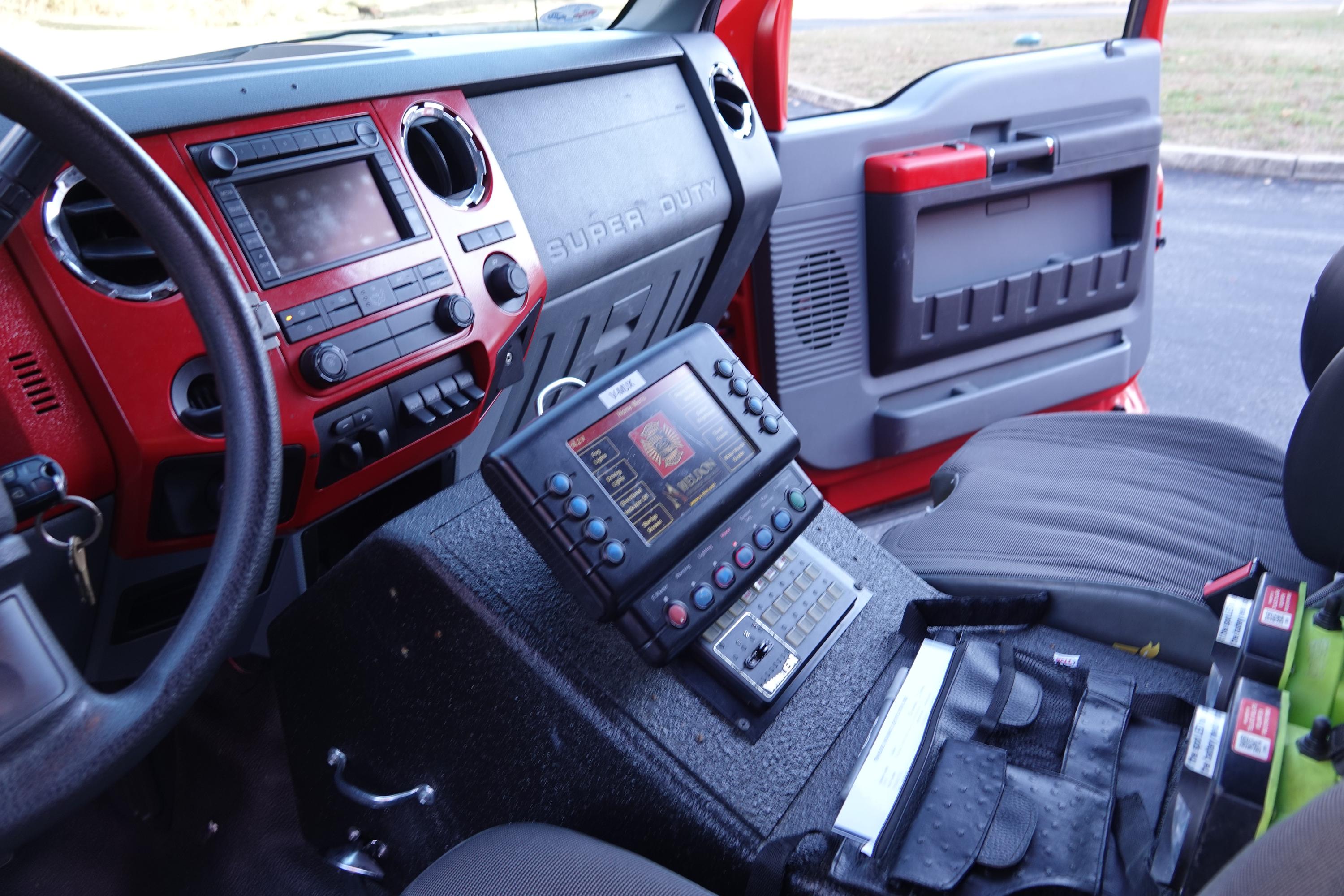 2012 Ford F-550 Light Rescue - image 8