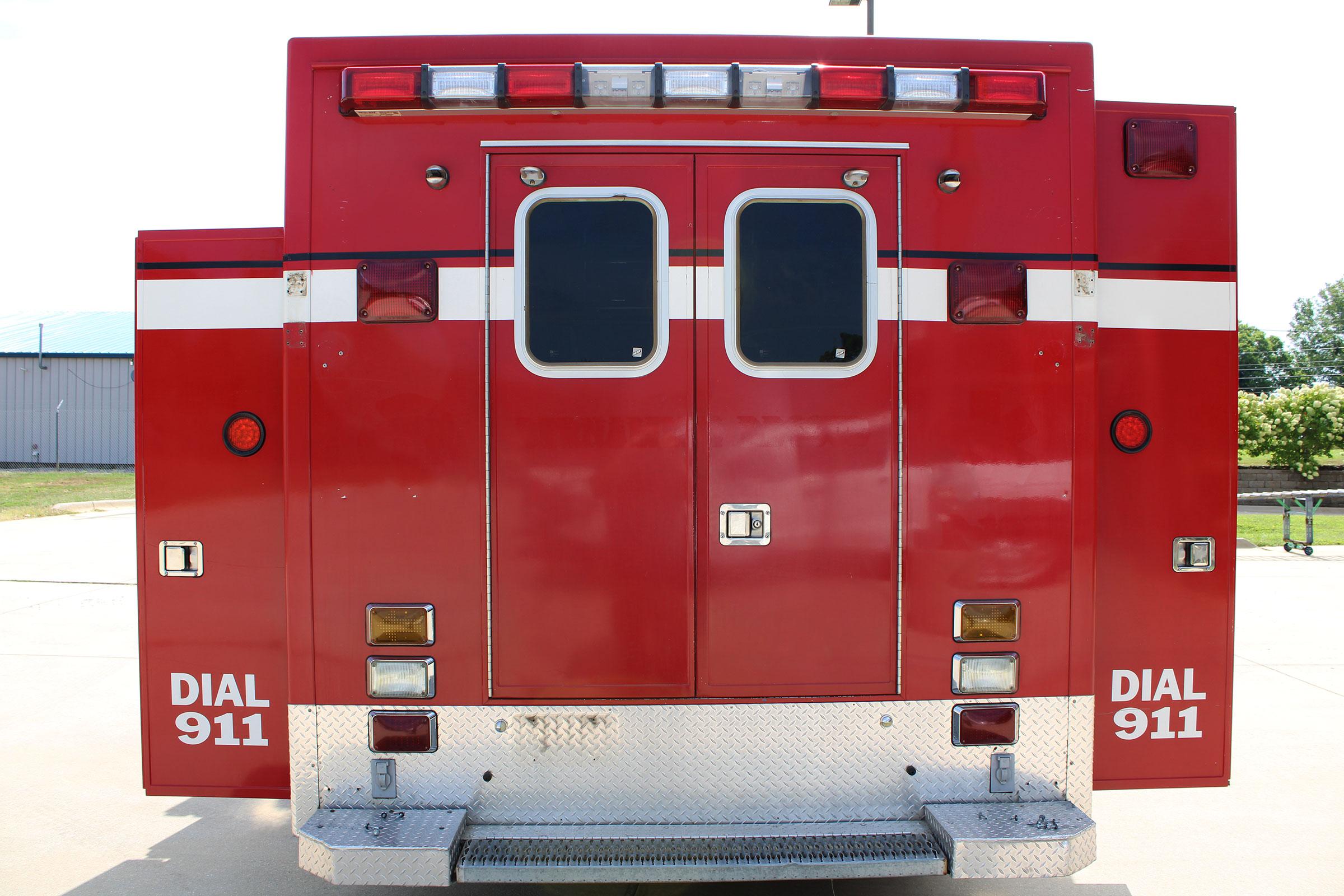 2005 Taylor Made Ford Light Rescue - image 11