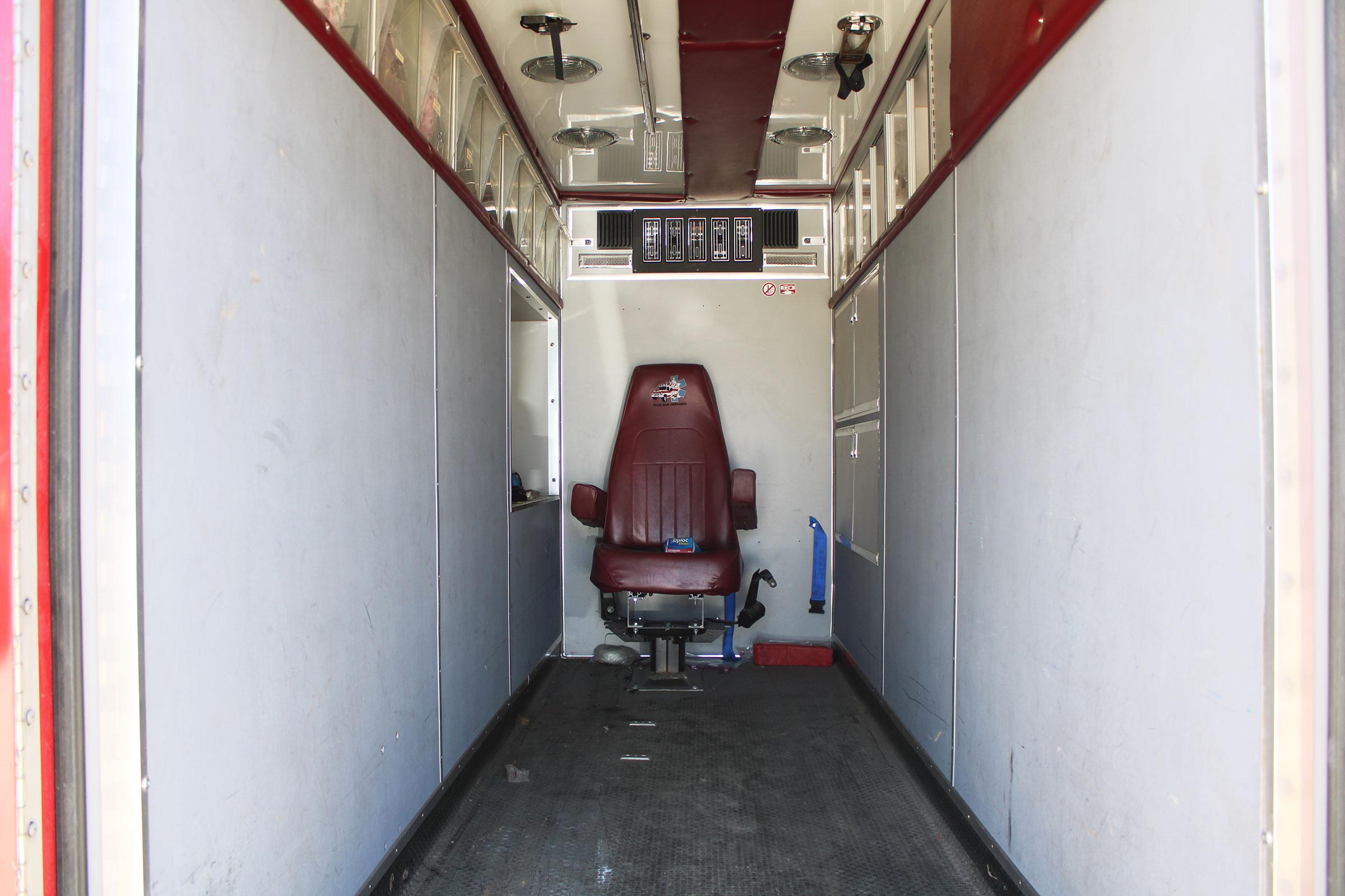 2005 Taylor Made Ford Light Rescue - image 18