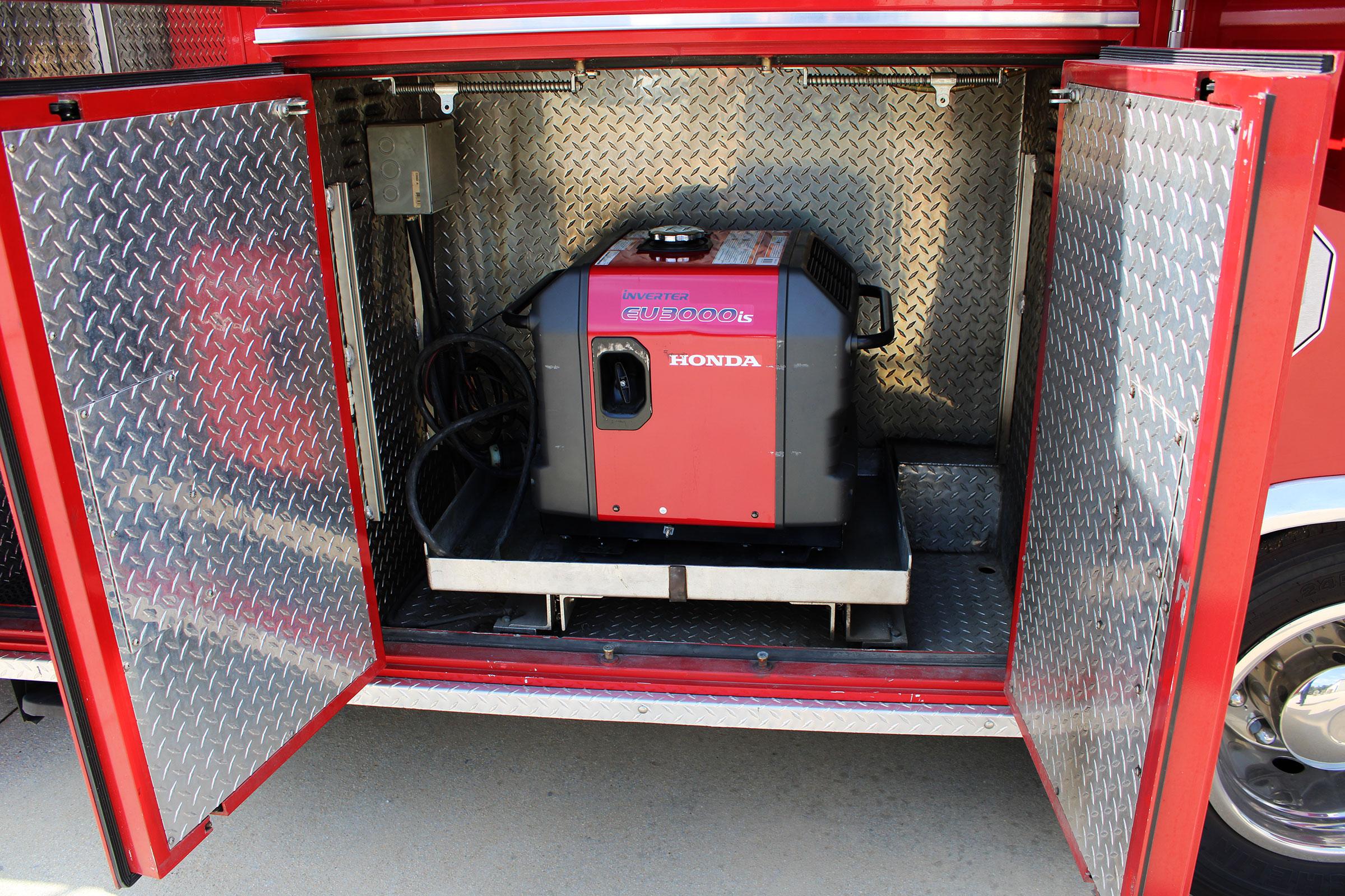2005 Taylor Made Ford Light Rescue - image 21