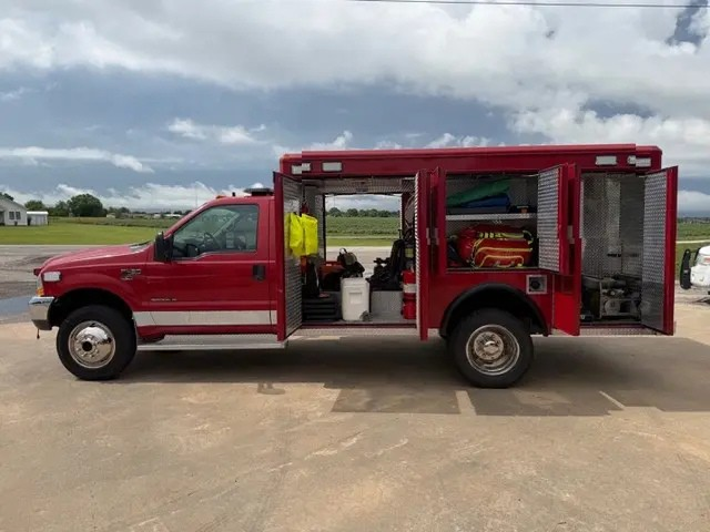 2000 Ford F450 4x4 Light Rescue