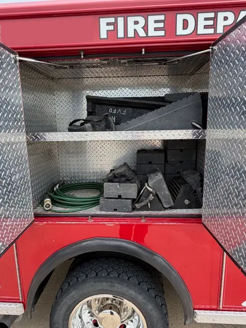 2000 Ford F450 4x4 Light Rescue - image 13