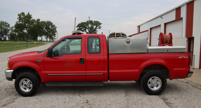 2000 Ford F250 4x4 Brush Truck — photo 2
