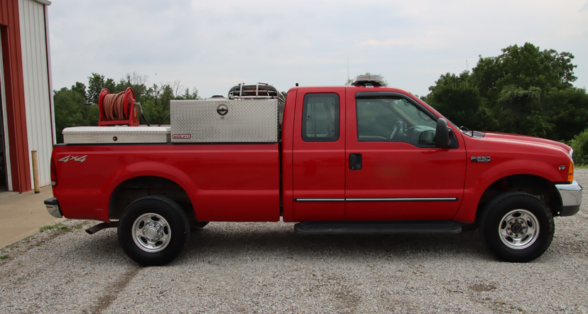 2000 Ford F250 4x4 Brush Truck — photo 8