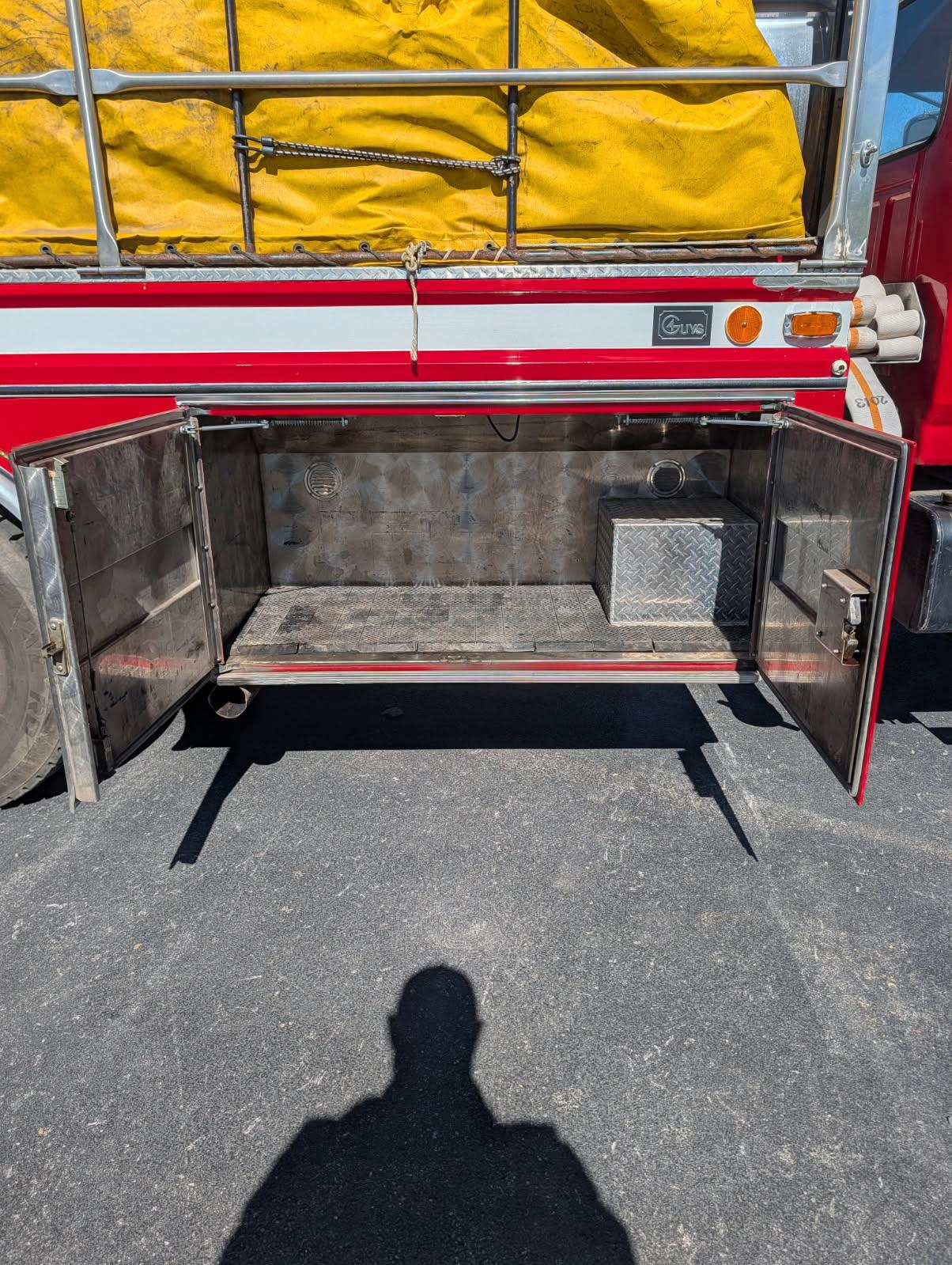 1997 4 Guys Ford Tanker - image 11