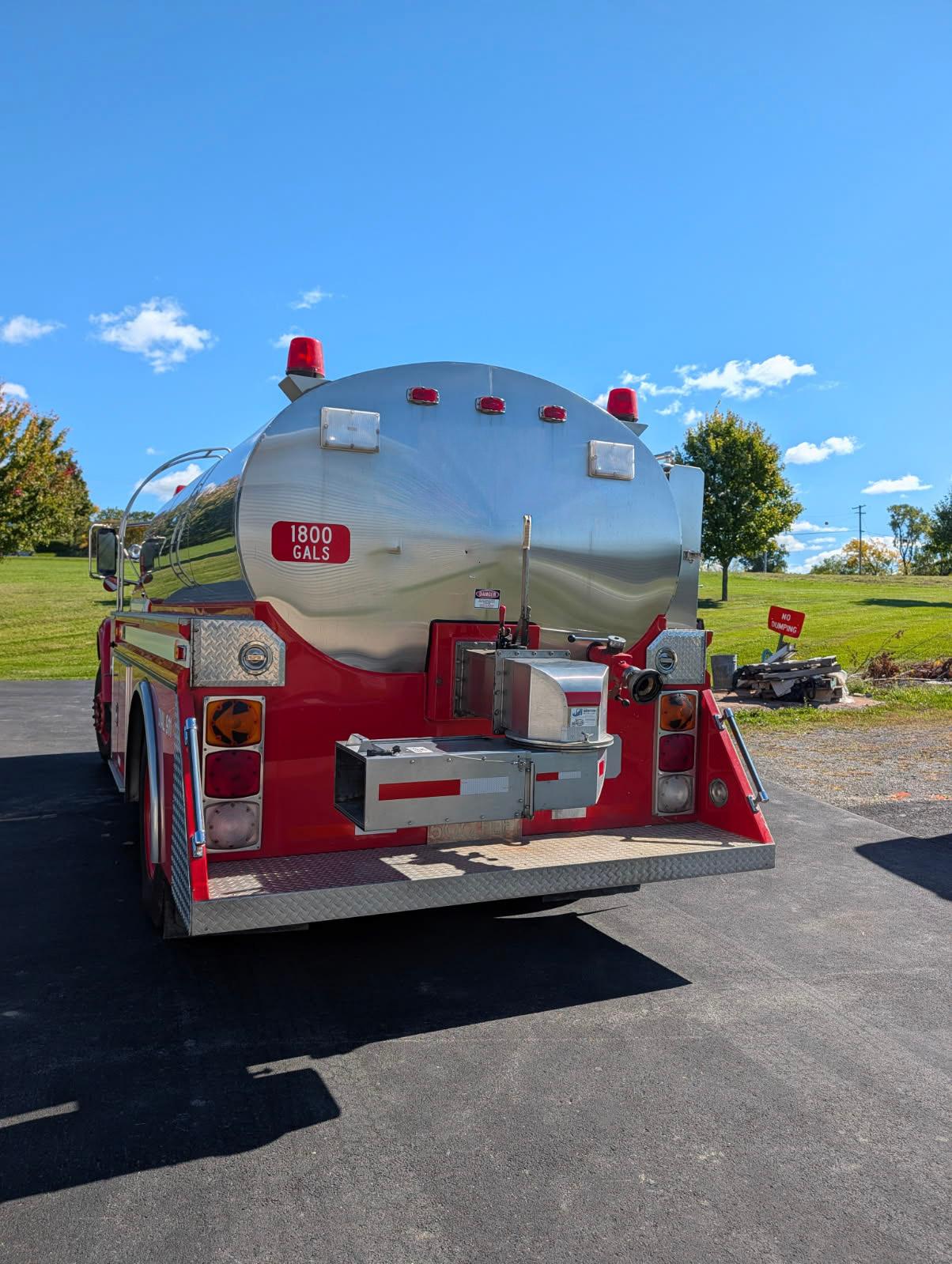 1997 4 Guys Ford Tanker - image 5