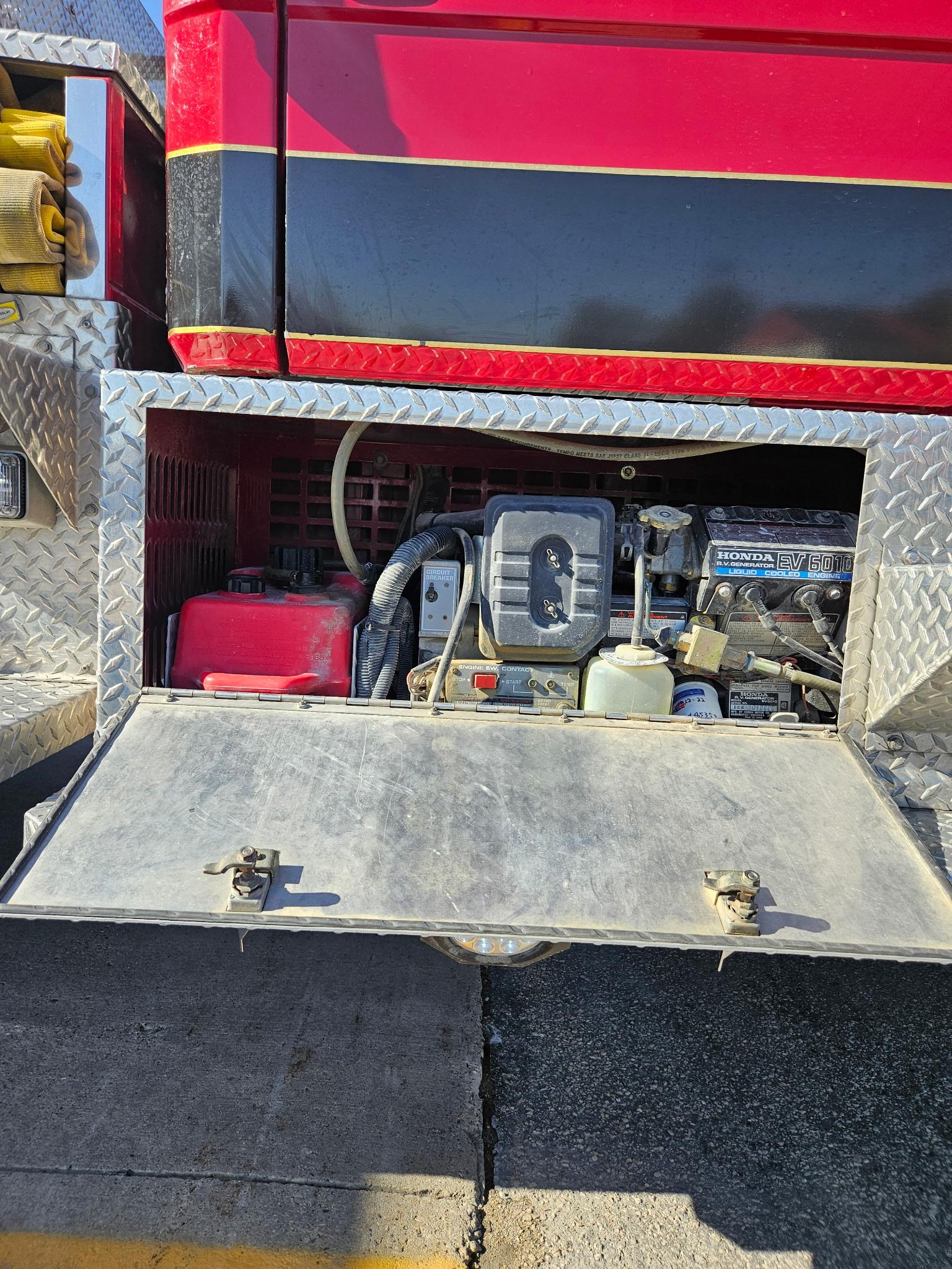 2003 Pierce Freightliner FL70 - image 9