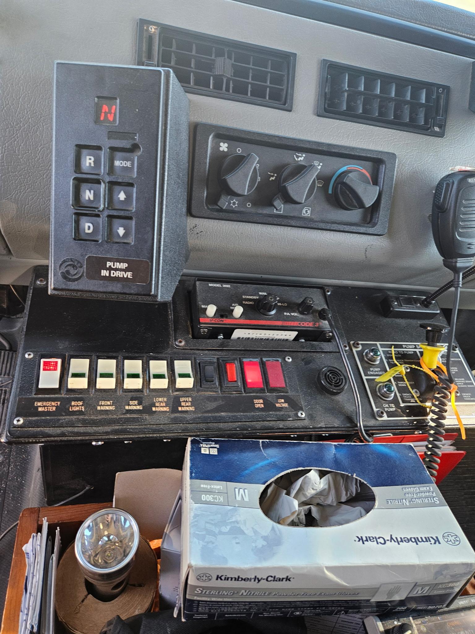 2003 Pierce Freightliner FL70 - image 12
