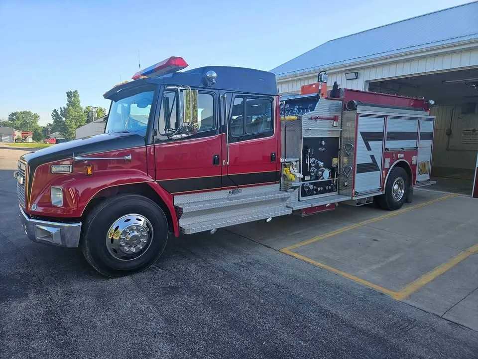 2003 Pierce Freightliner FL70