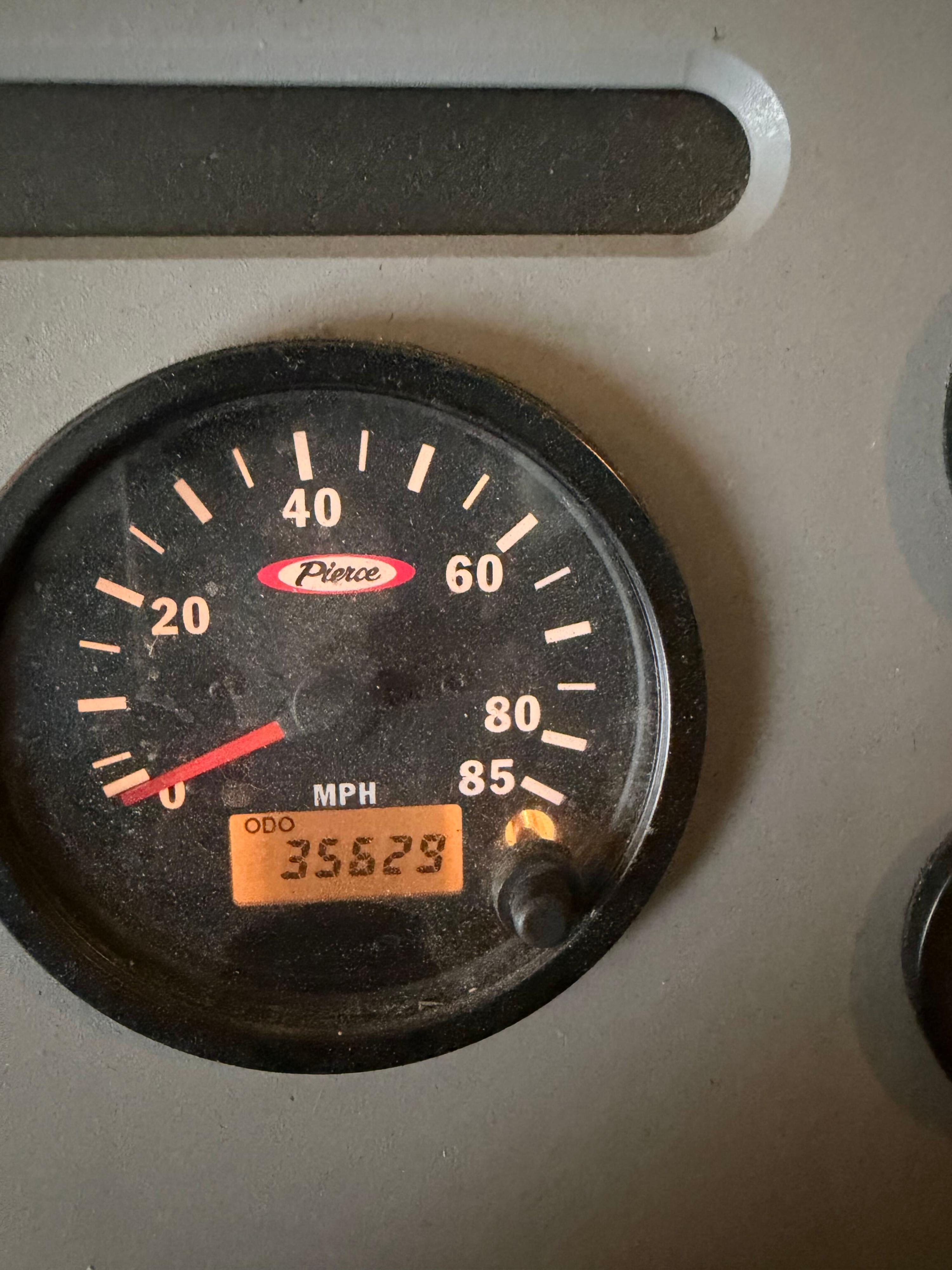2008 4 Guys Pierce Pumper - image 6
