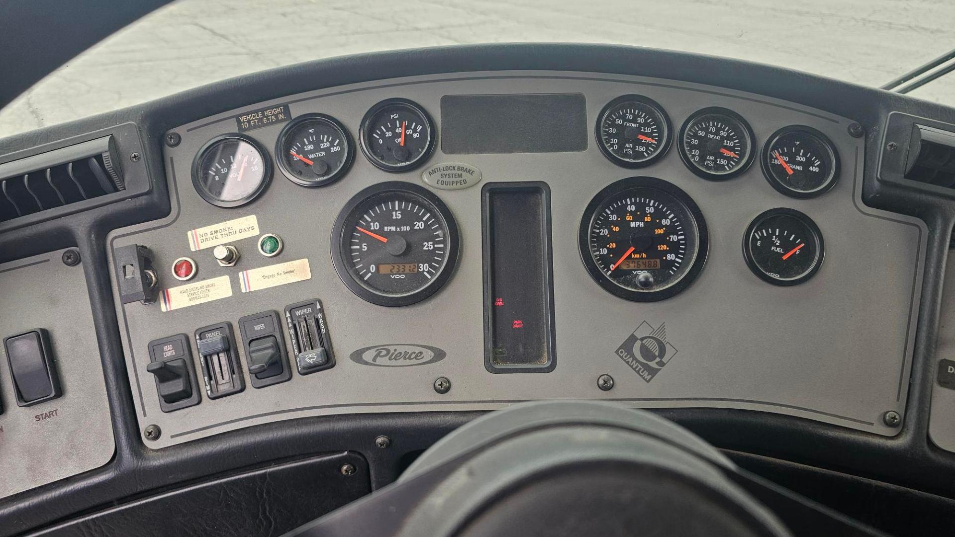 2004 Pierce Quantum Pumper - image 17