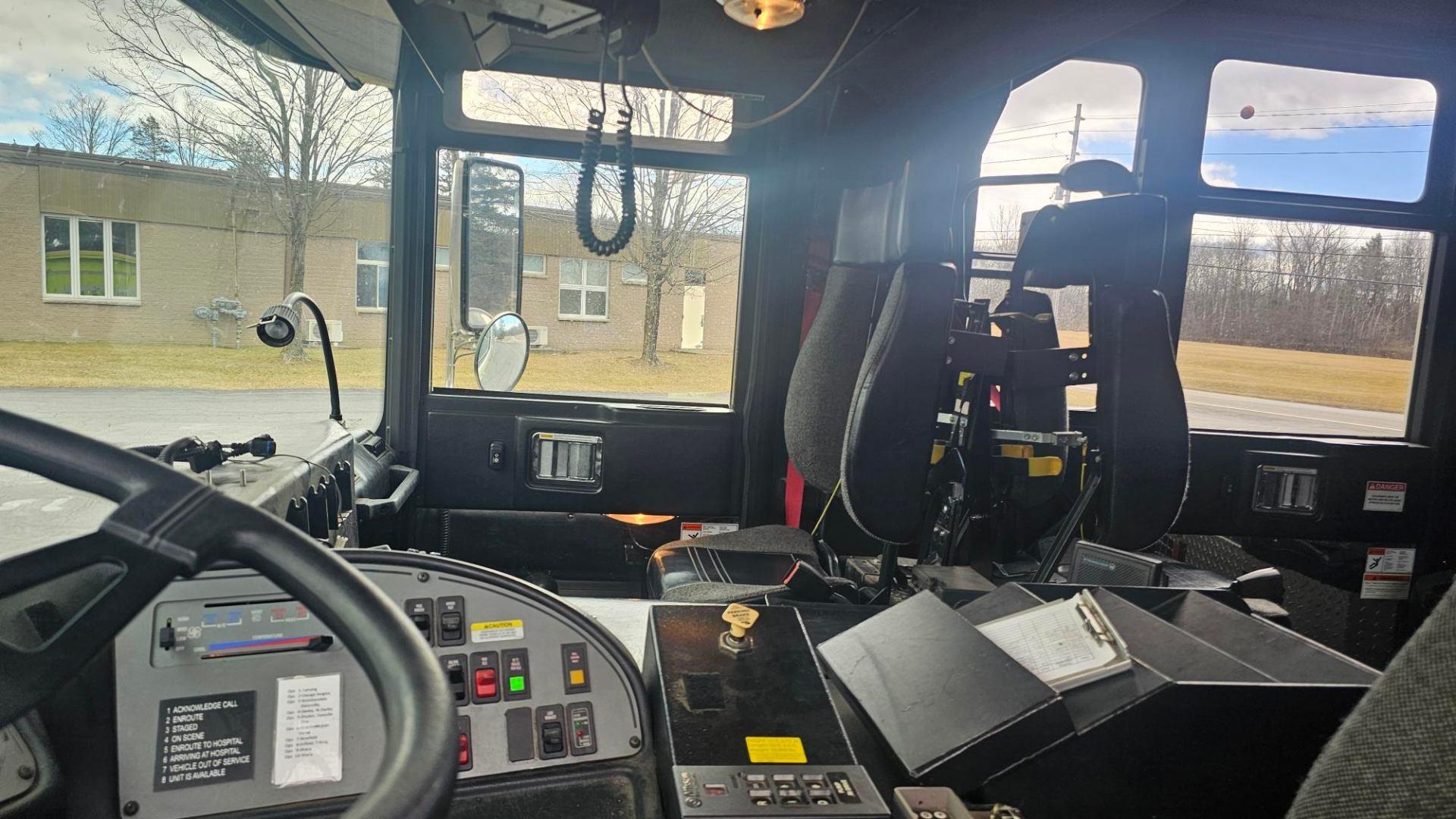 2004 Pierce Quantum Pumper - image 21