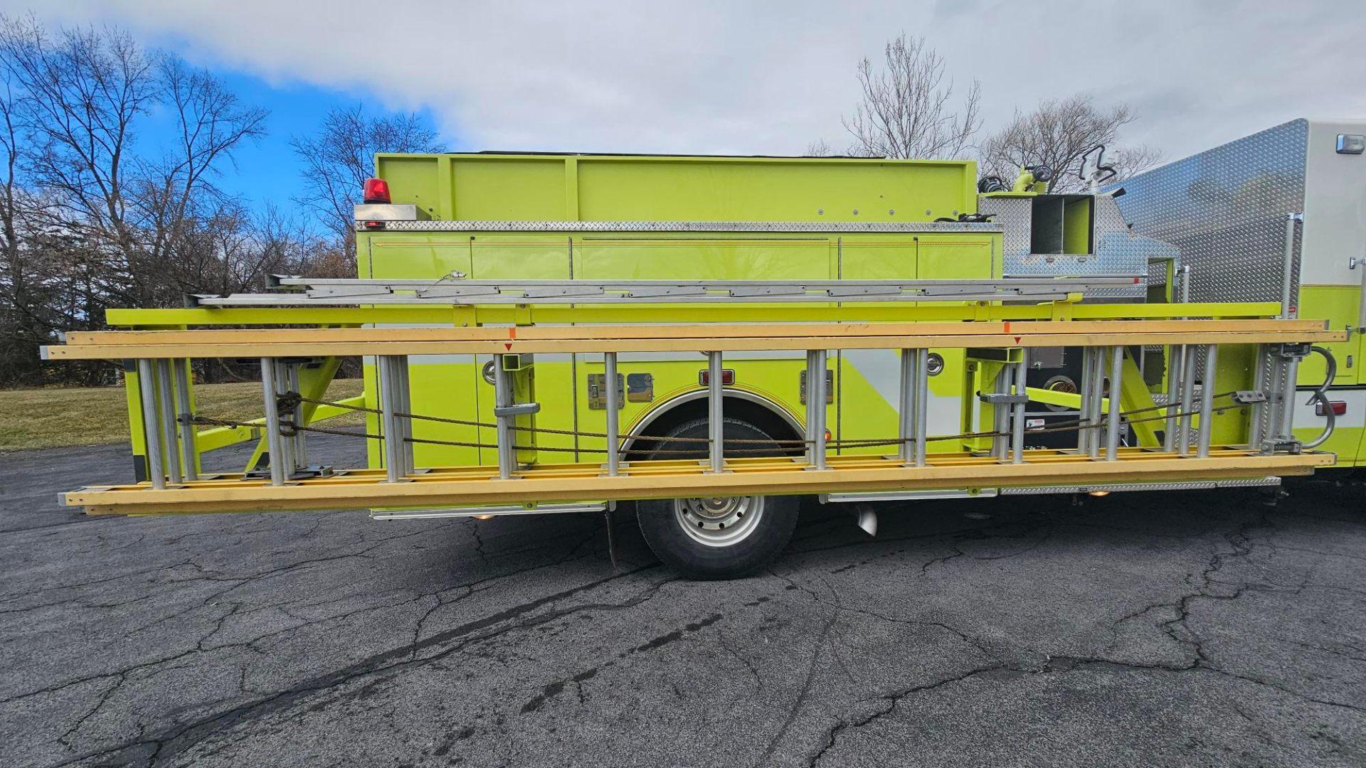 2004 Pierce Quantum Pumper - image 37