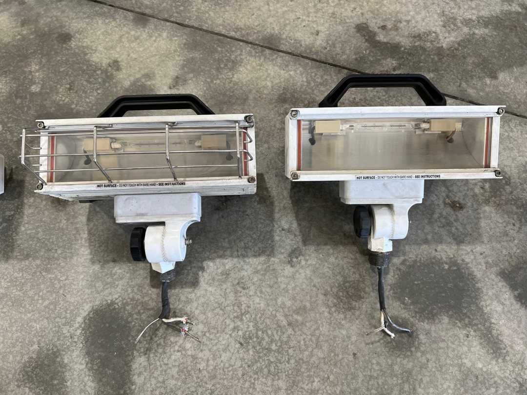2 750w 120VAC Halogen FRC (Fire Research Corp) Flood Light