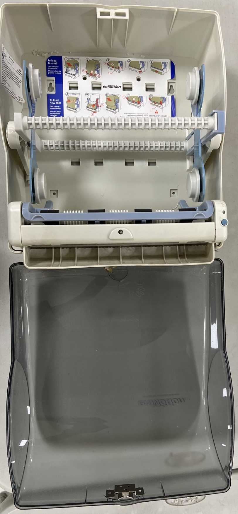 Georgia Pacific EnMotion Touchless Paper Towel Dispensers (6) — photo 6