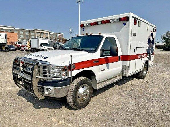 2006 McCoy Miller Ford 4X4 Type 1 Ambulance