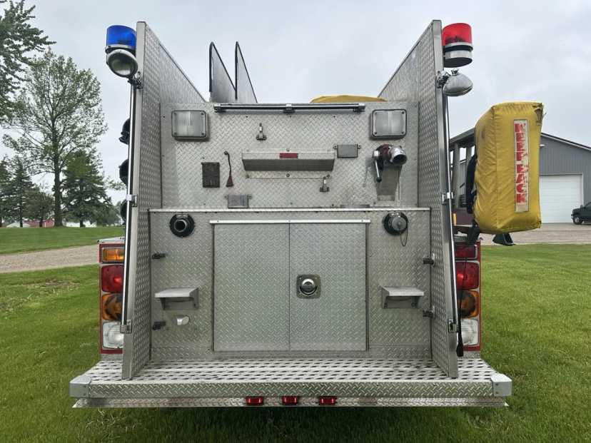 1996 Freightliner FL80 New Lexington Pumper Engine Tanker Cummins Fire Truck 1250/1250/40 — photo 8