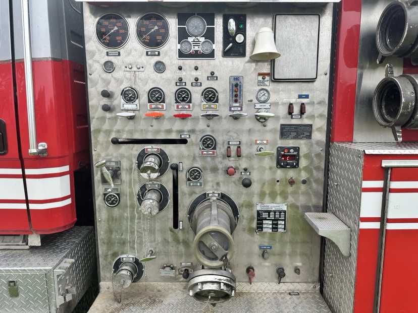1996 Freightliner FL80 New Lexington Pumper Engine Tanker Cummins Fire Truck 1250/1250/40 — photo 7