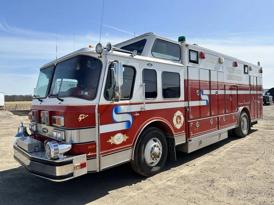 1990 E-ONE Hush Walk-In Command Heavy Rescue Fire Truck