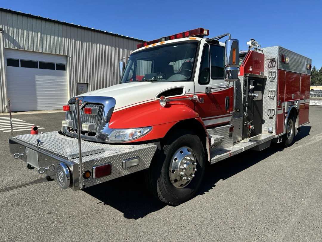 2002 H&W International 4400 1250/750/20 Rural Engine Pumper Fire Truck