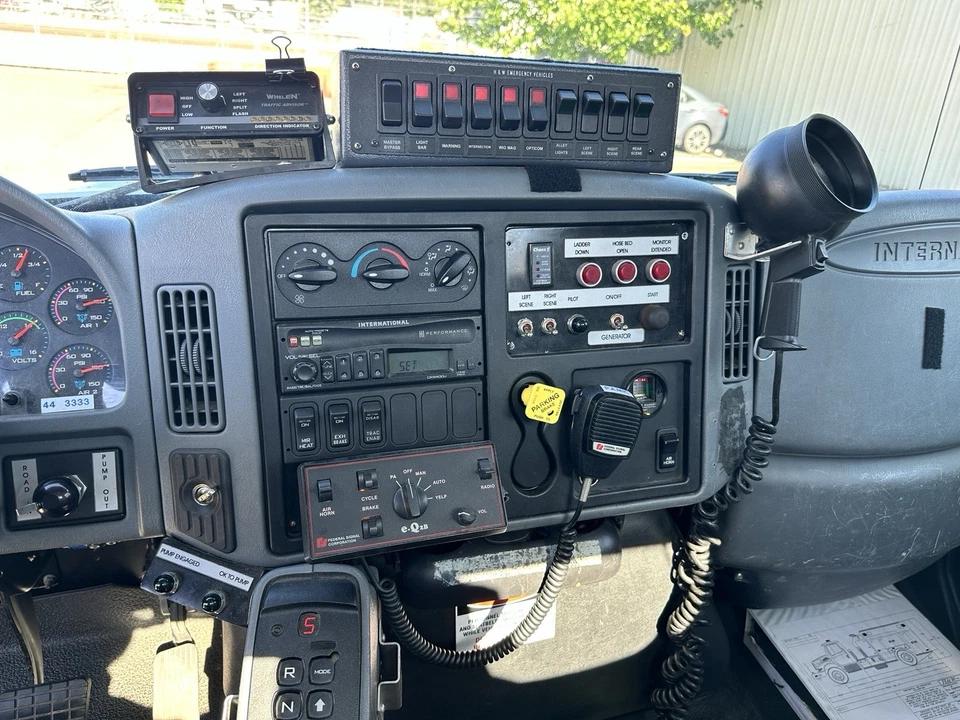 2002 H&W International 4400 1250/750/20 Rural Engine Pumper Fire Truck - image 16