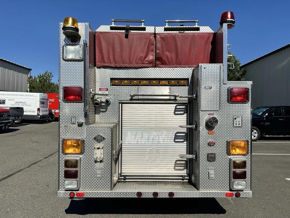 2002 H&W International 4400 1250/750/20 Rural Engine Pumper Fire Truck - image 10