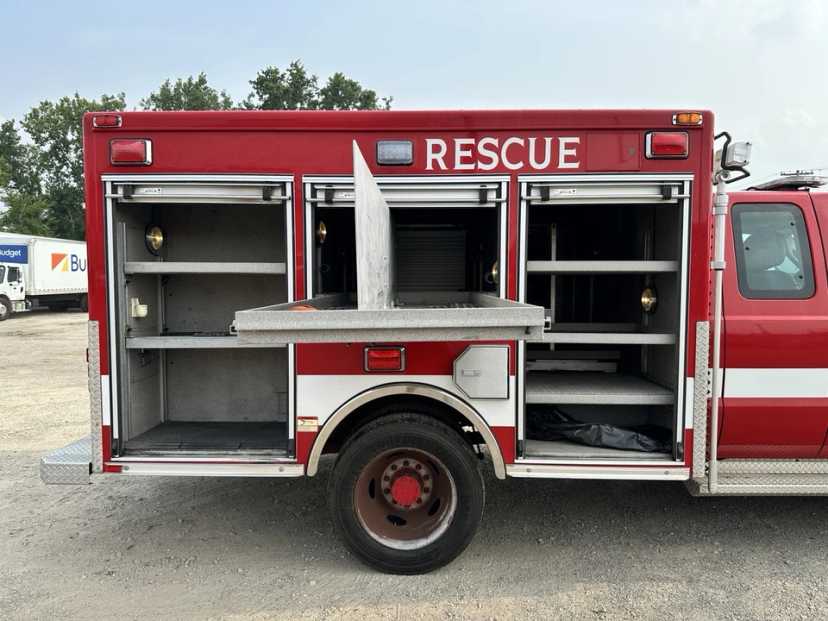 2015 Pierce Mini Rescue Ford F-550 SuperDuty 6.8L Fire Truck — photo 8