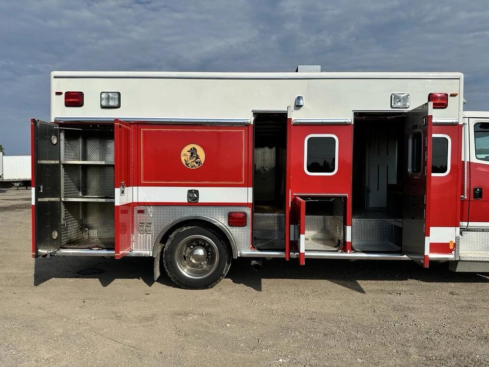 1996 Amtech Freightliner Heavy Rescue - image 7