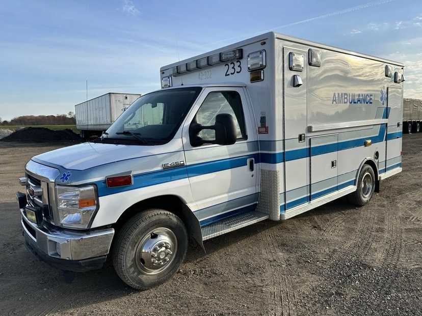2009 LifeLine Ford Ambulance