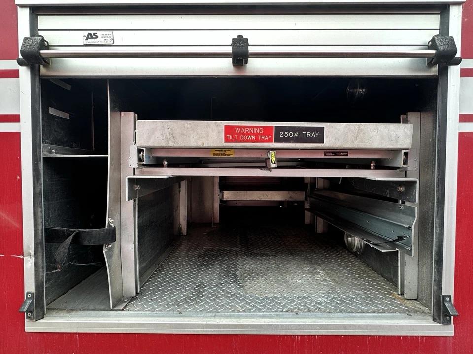 2005 Ford F-550 Light Rescue - image 7