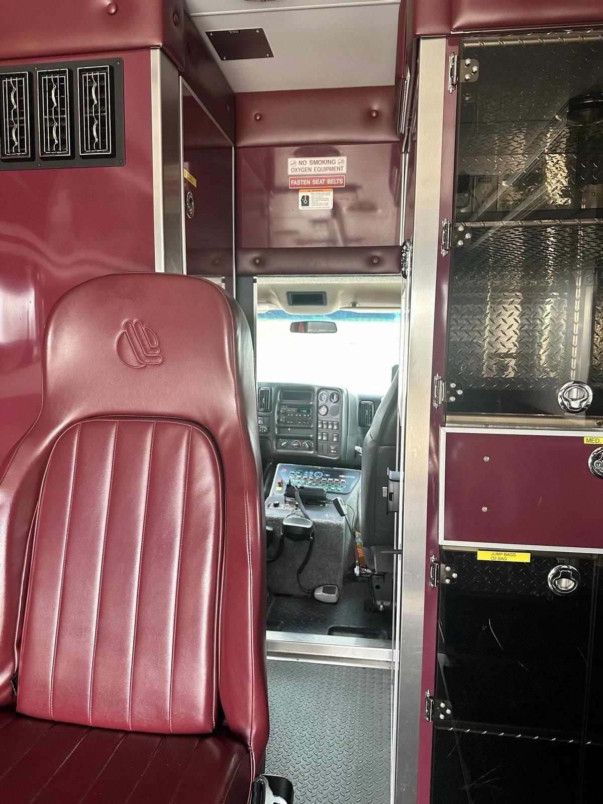 2008 Horton GMC Type III Ambulance - image 13