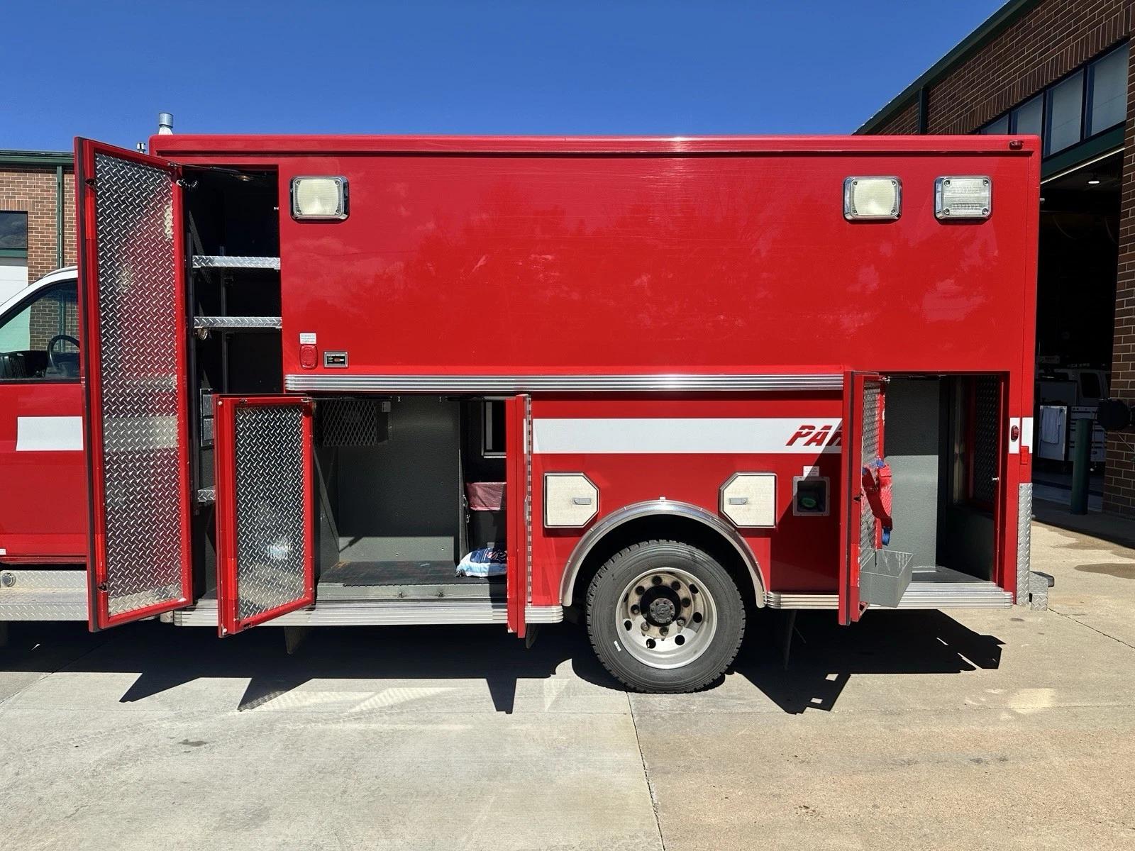 2009 LifeLine Chevrolet Type I Ambulance - image 6
