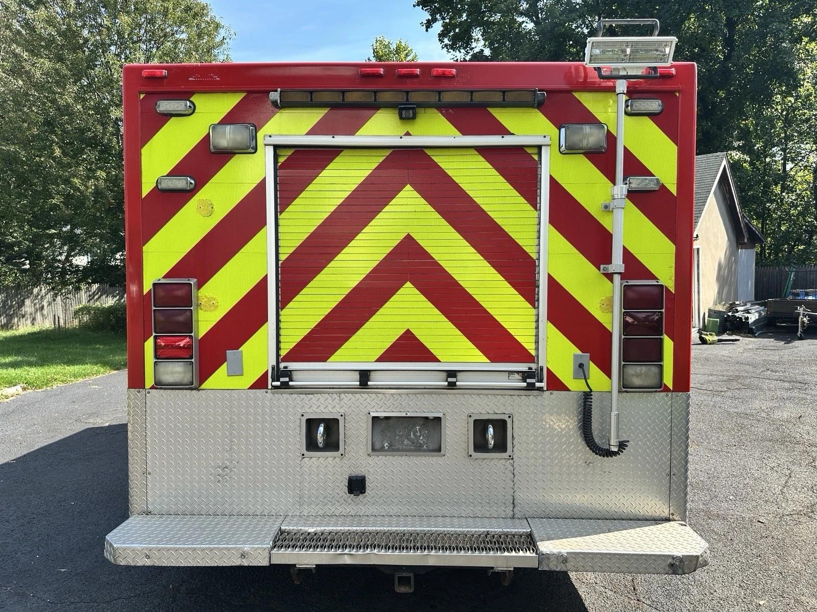 2017 Pierce Ford Medium Rescue - image 7