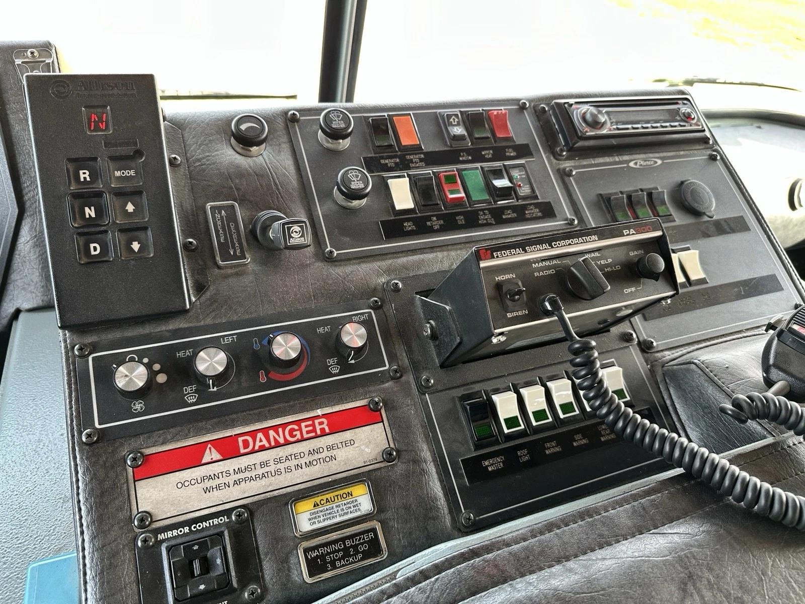 2002 Pierce Saber Heavy Rescue - image 25
