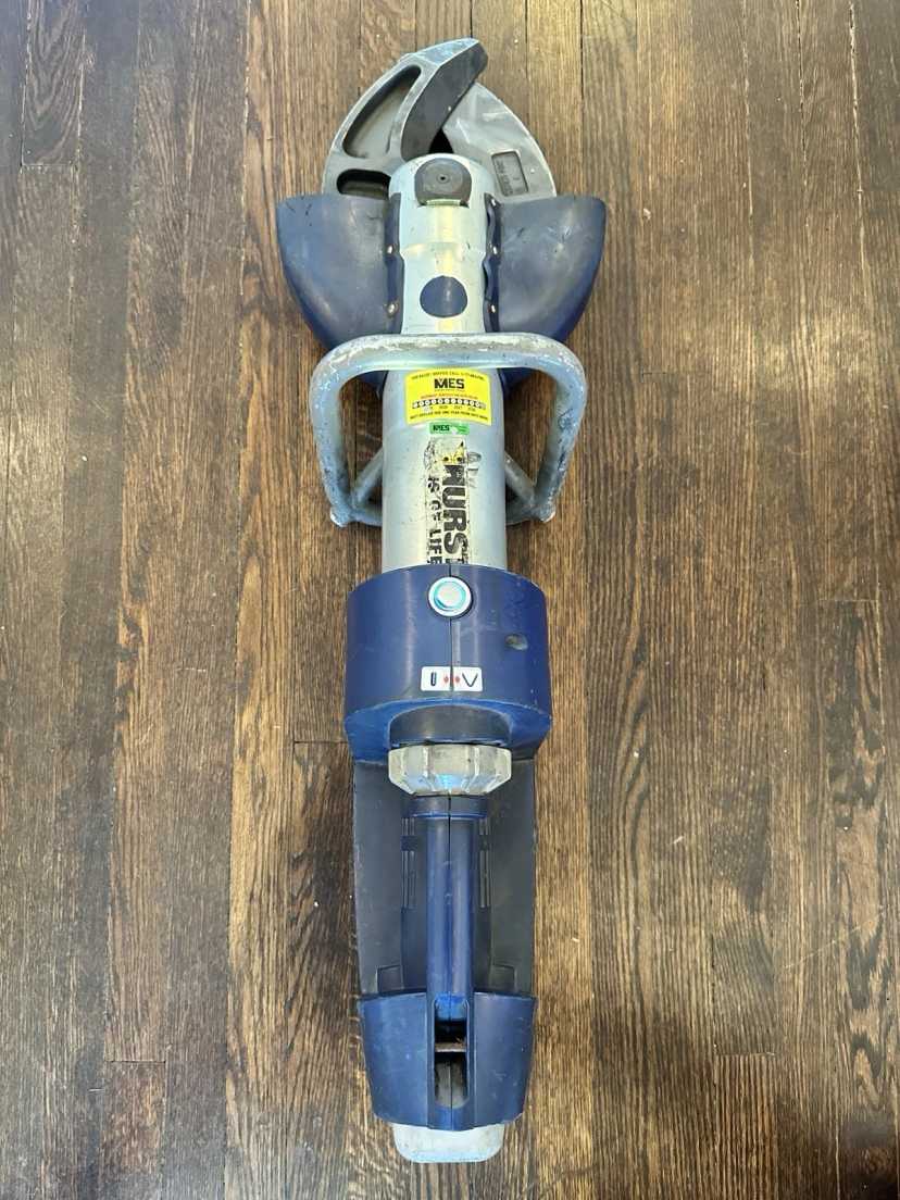 Hurst E2 S700E E-Draulic Battery Powered Cutter 10,000 PSI Rescue Tool Extrication Jaws of Life — photo 2